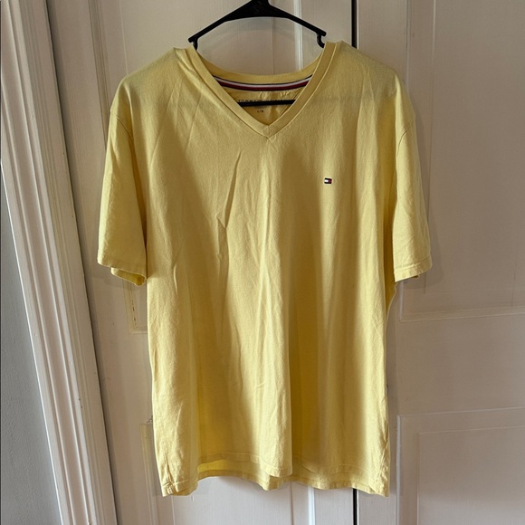 Tommy Hilfiger Men's Short Sleeve Yellow Tee - Picture 1 of 2
